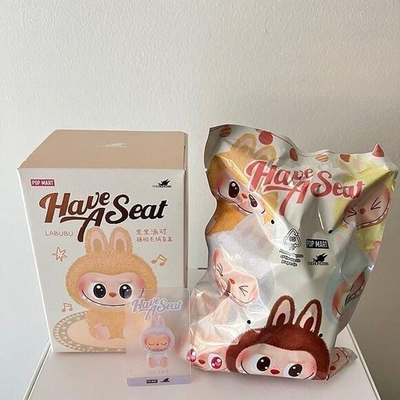 100% Authentic Pop Mart Labubu Have a Seat - Zizi - Picture 3 of 6
